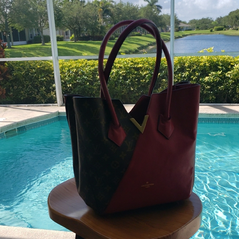 Louis Vuitton Red and Black Tote Bag with Structured Design